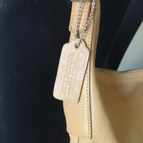 Coach Tan Leather Hobo Bag with Gold Hardware - Picture 3 of 9